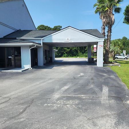 Days Inn By Wyndham Hardeeville Near Hilton Head Dış mekan fotoğraf