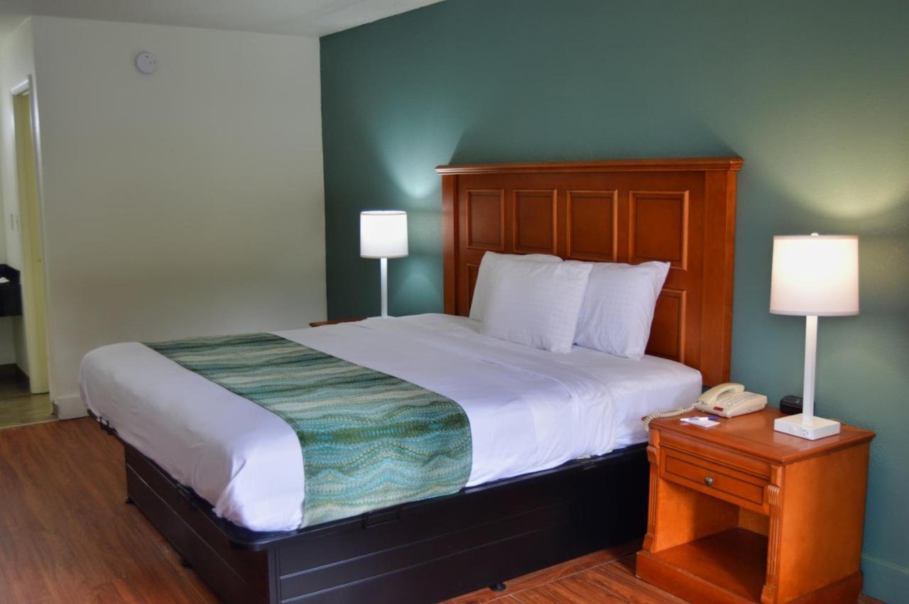 Days Inn By Wyndham Hardeeville Near Hilton Head Dış mekan fotoğraf
