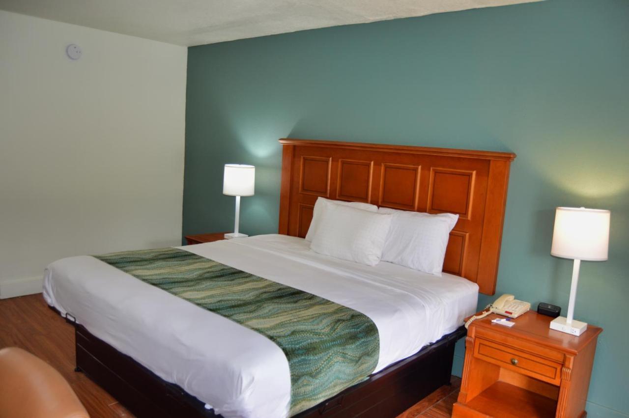 Days Inn By Wyndham Hardeeville Near Hilton Head Dış mekan fotoğraf
