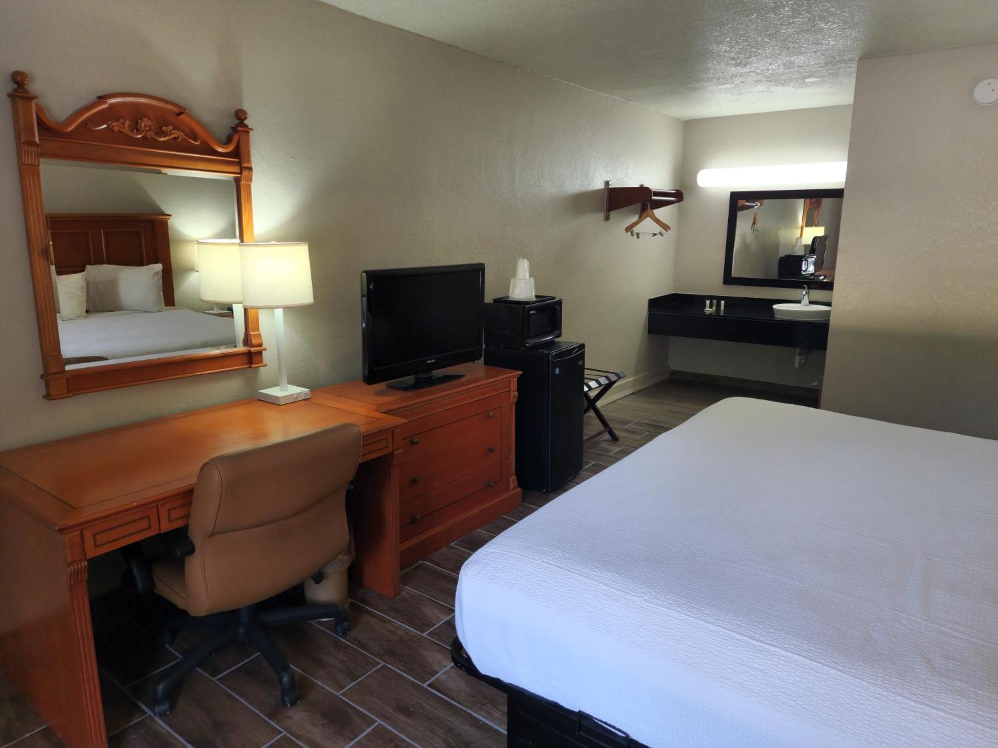 Days Inn By Wyndham Hardeeville Near Hilton Head Dış mekan fotoğraf